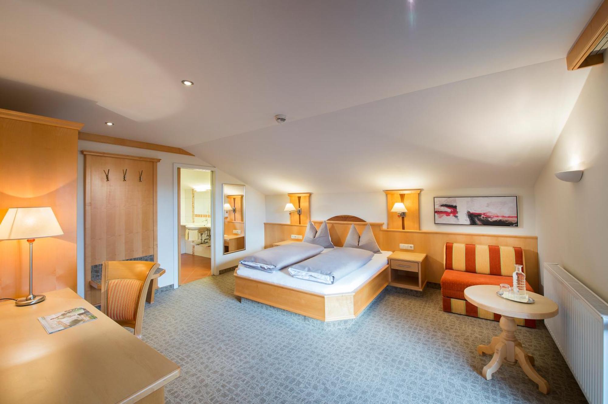 Hotel Koeniggut Wals-Siezenheim Стая снимка